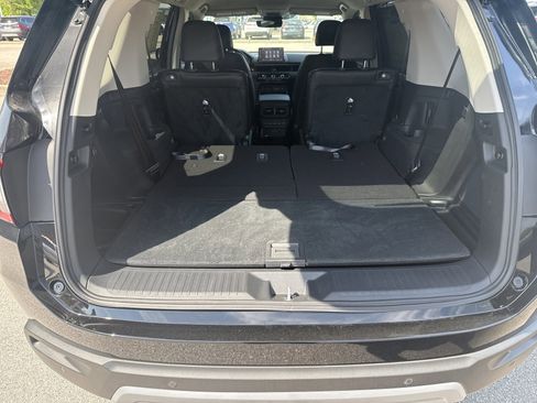 Used 2025 Honda Pilot EX-L image 28