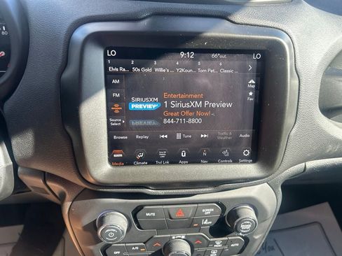Used 2023 Jeep Renegade Limited AWD/4WD image 17