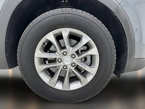 Used 2019 Hyundai Santa Fe SE FWD image 10