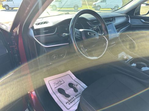 Used 2022 Jeep Grand Cherokee L Laredo w/ Luxury Tech Group I image 24