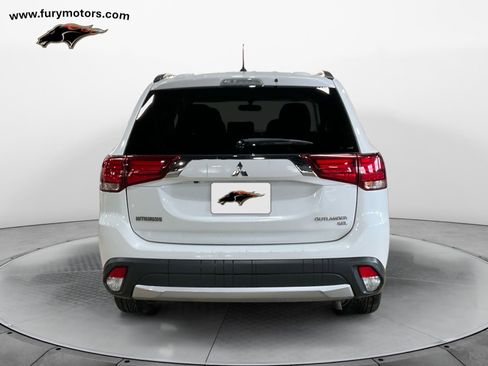 Used 2016 Mitsubishi Outlander ES image 4