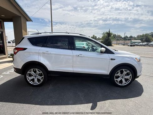 Used 2018 Ford Escape Titanium w/ Ford Safe & Smart Package AWD/4WD image 8