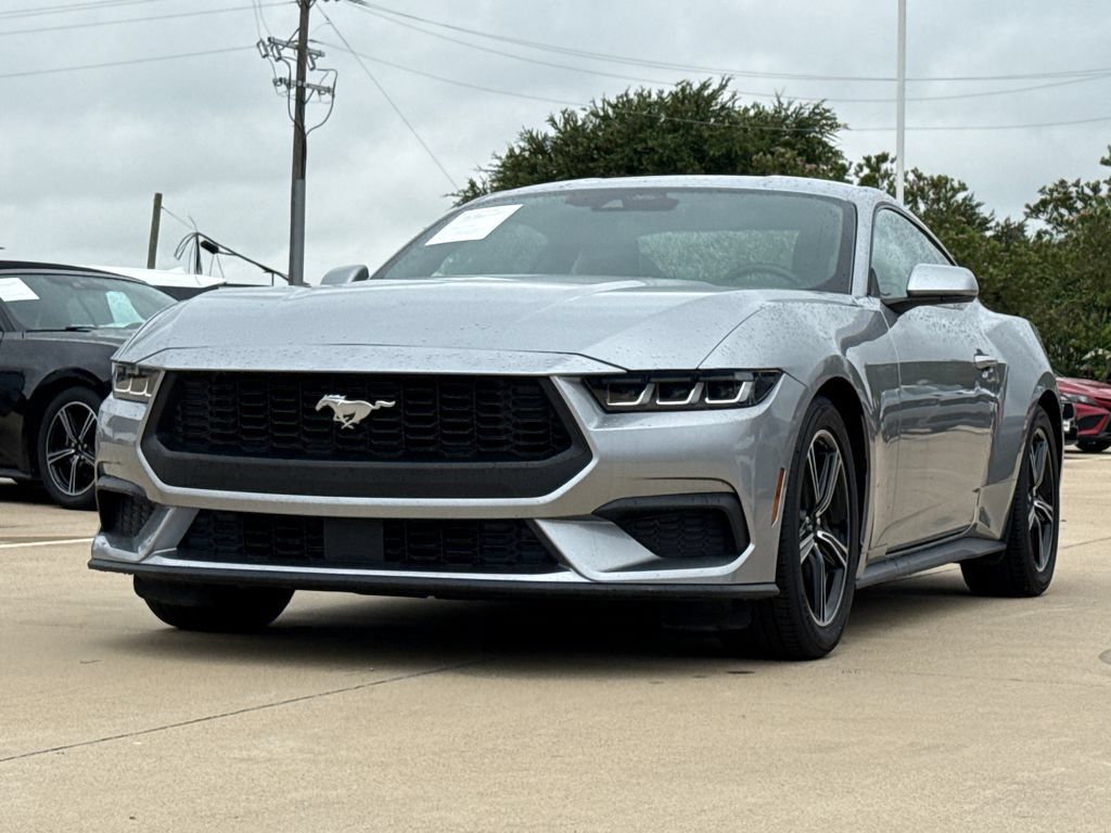 Used 2024 Ford Mustang Premium RWD image 3
