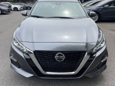 Used 2022 Nissan Altima 2.5 SV w/ SV Premium Package image 5