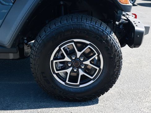 New 2026 Jeep Gladiator Rubicon AWD/4WD image 9