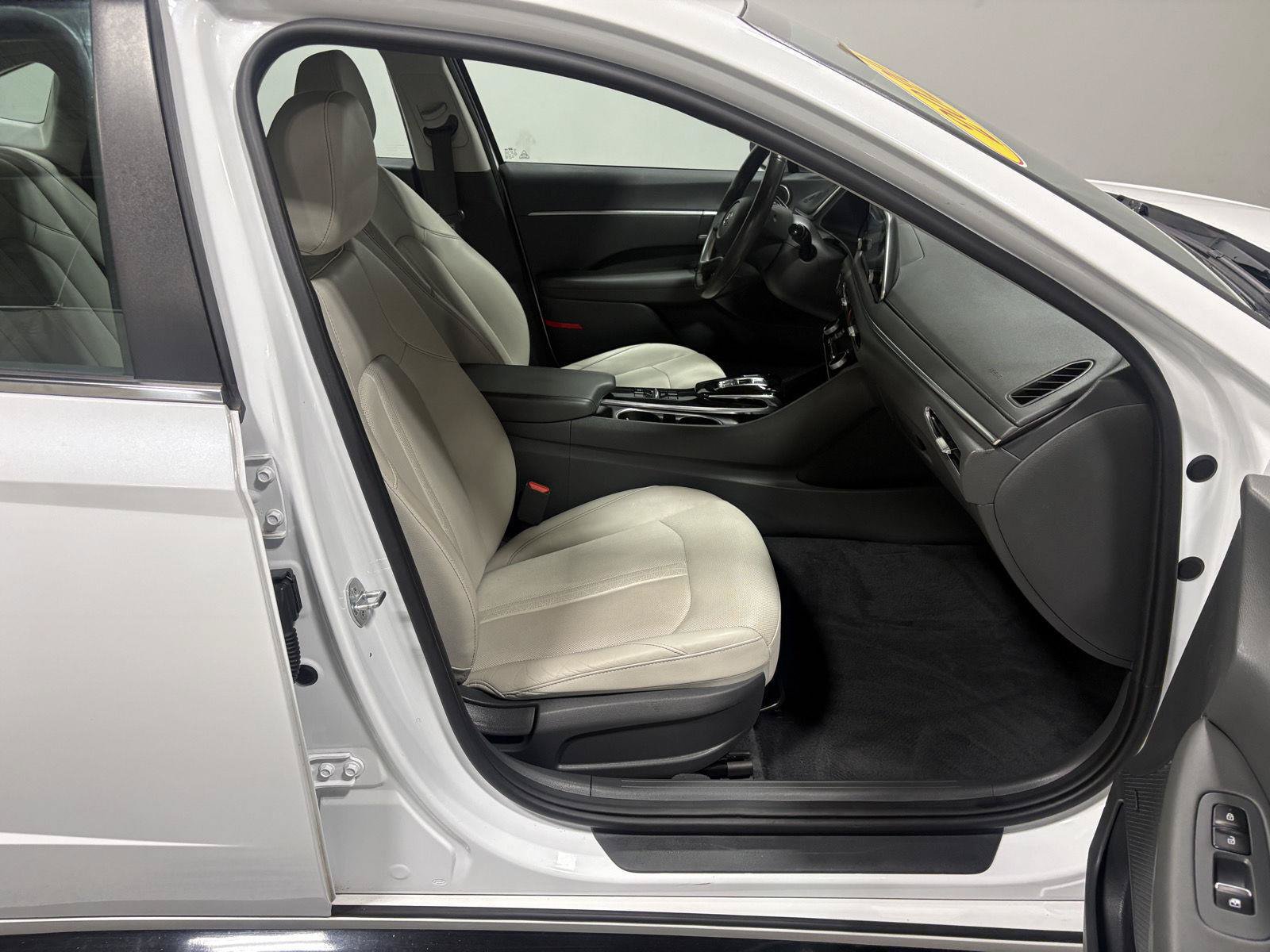 Used 2020 Hyundai Sonata SEL w/ Premium Package FWD image 8