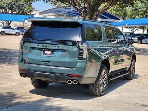 Used 2026 Chevrolet Suburban Z71 w/ Comfort Package image 14