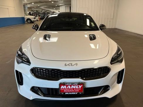 Used 2022 Kia Stinger GT1 RWD image 8