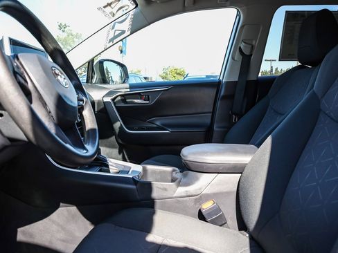 Used 2024 Toyota RAV4 XLE image 16