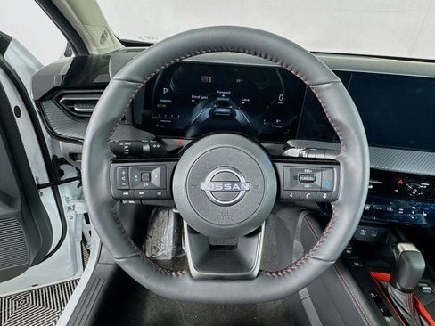 New 2026 Nissan Kicks SR w/ SR Premium Package image 10