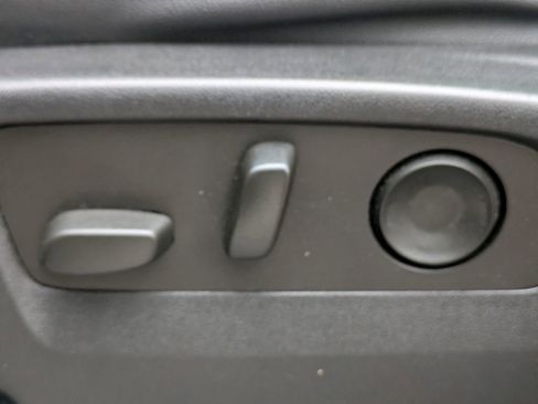 Used 2022 Chevrolet Tahoe RST w/ Sport Performance Package image 21