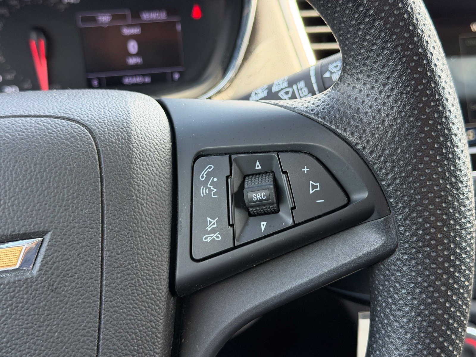 Used 2019 Chevrolet Trax LS FWD image 19