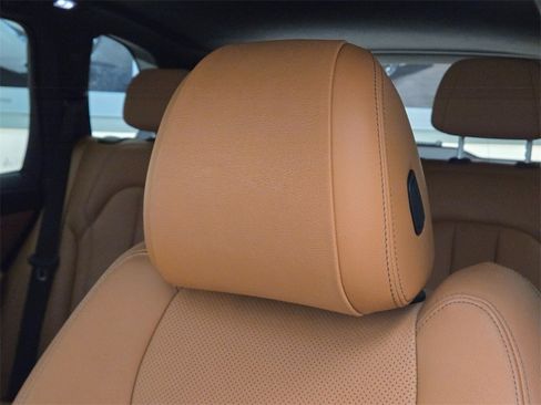 Used 2022 BMW X5 xDrive40i w/ M Sport Package image 32