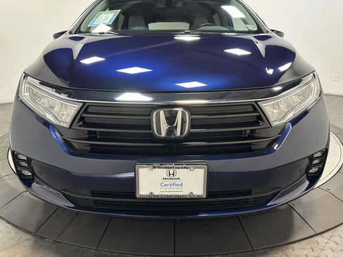 Certified 2024 Honda Odyssey Touring image 5