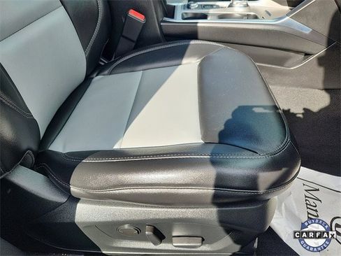 Certified 2022 Ford Explorer XLT w/ Equipment Group 202A image 33