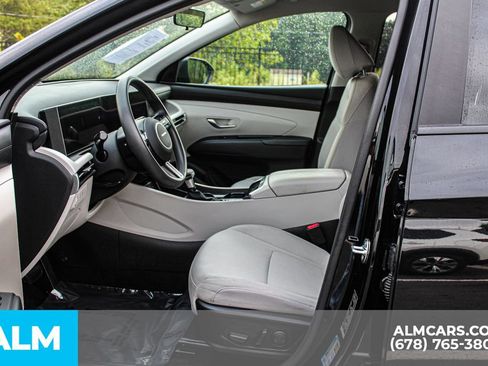 Used 2025 Hyundai Tucson SEL FWD image 16