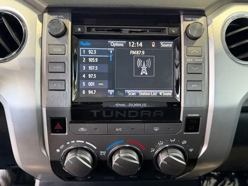 Used 2017 Toyota Tundra SR5 RWD image 28