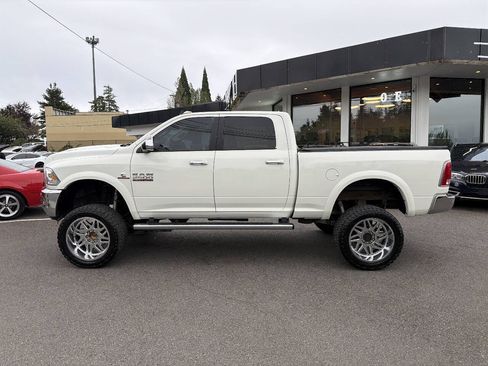 Used 2017 RAM 2500 Laramie w/ Convenience Group AWD/4WD image 3