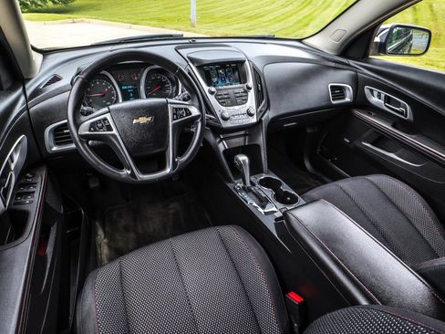 Used 2015 Chevrolet Equinox LT w/ Chrome Appearance Package FWD image 19