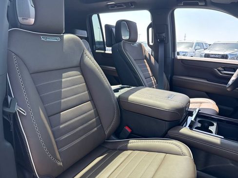 New 2026 GMC Yukon XL Denali Ultimate AWD/4WD image 40