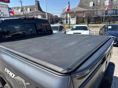 Used 2021 Nissan Titan PRO-4X w/ Pro-4x Utility Package image 17