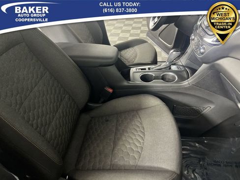 Used 2018 Chevrolet Equinox LT image 27