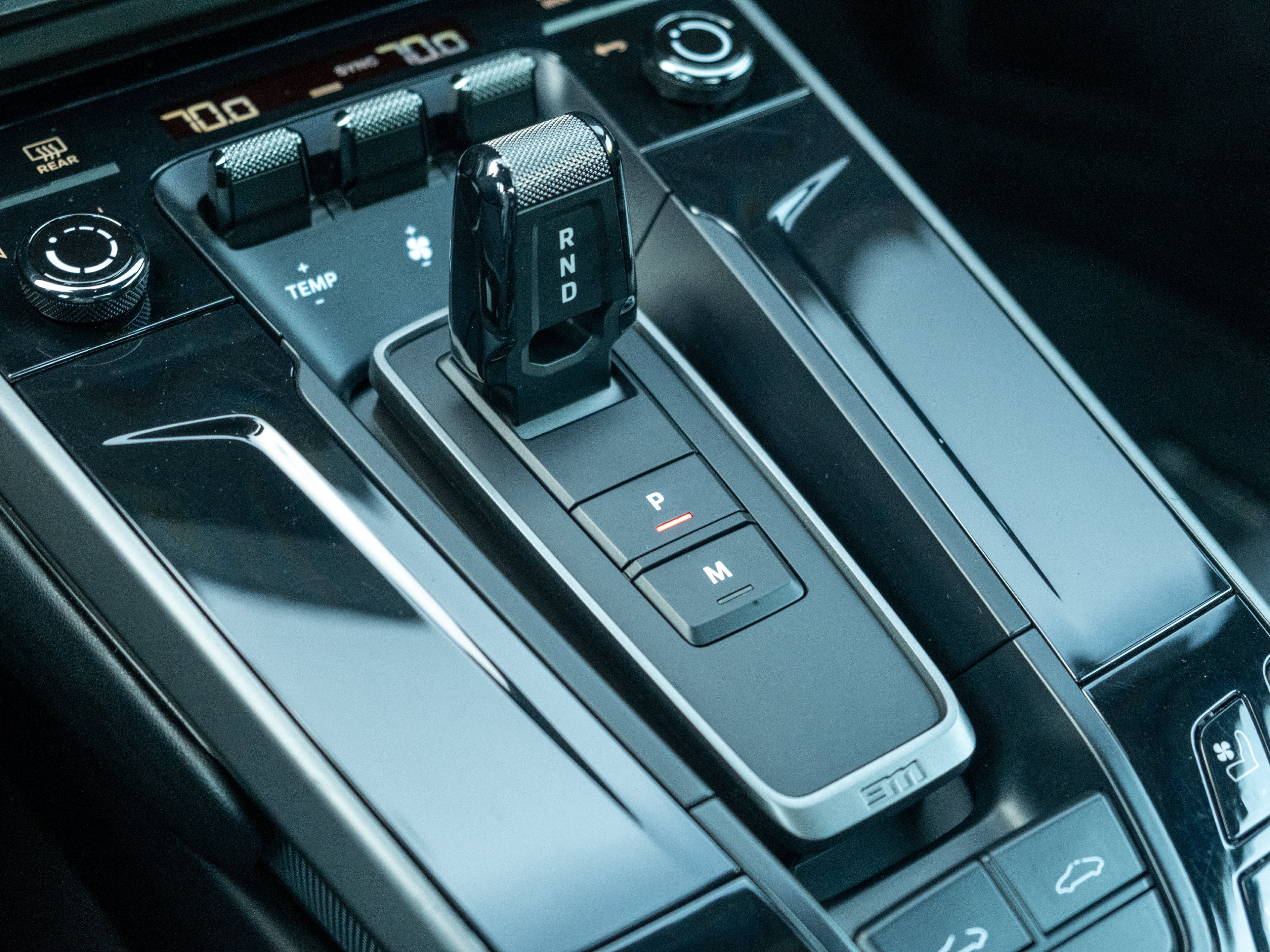 Certified 2025 Porsche 911 Carrera RWD image 32