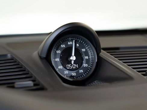 Certified 2022 Porsche 911 Carrera S RWD image 25