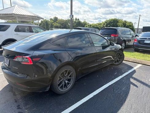 Used 2022 Tesla Model 3 Long Range AWD/4WD image 1