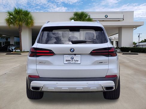 Certified 2024 BMW X5 xDrive40i w/ Premium Package AWD/4WD image 5