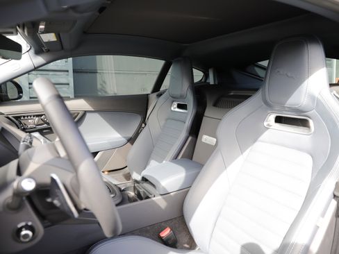 Used 2024 Jaguar F-TYPE R image 12