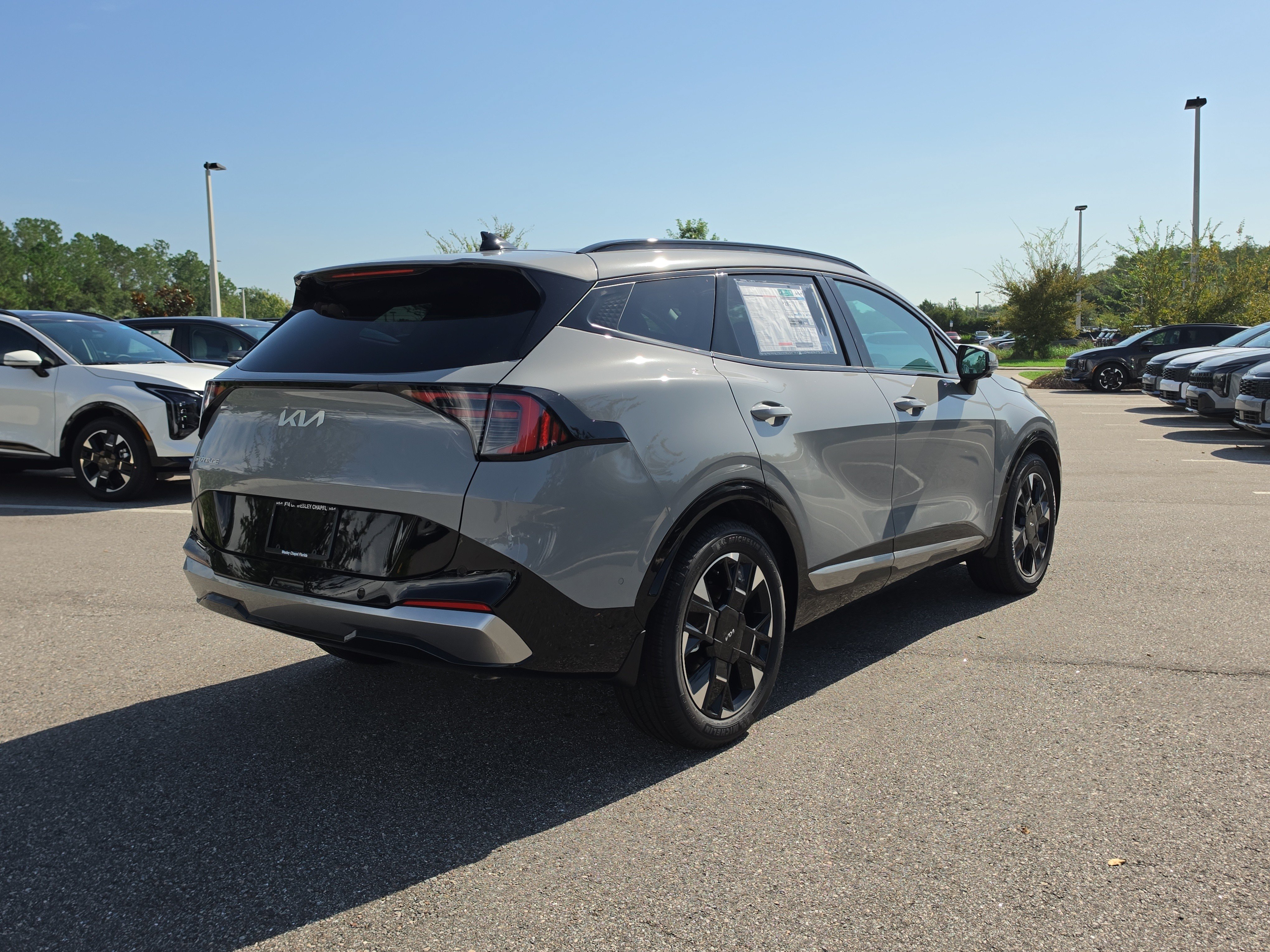 New 2026 Kia Sportage SX FWD image 8