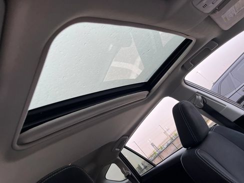 Used 2015 Toyota RAV4 XLE FWD image 30