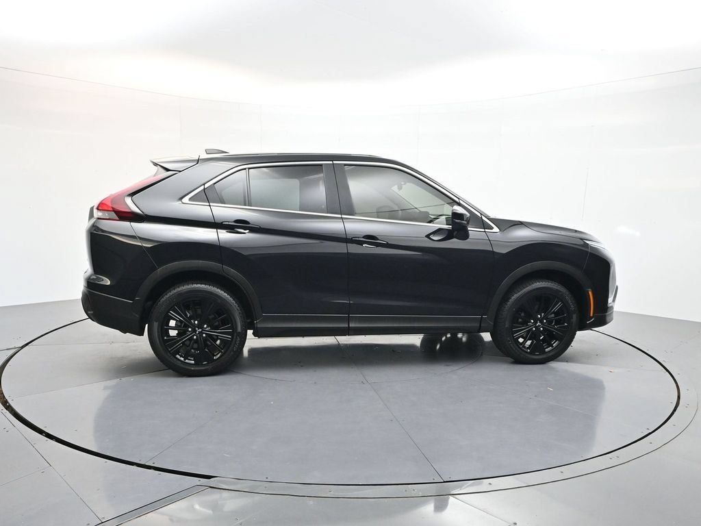 Used 2022 Mitsubishi Eclipse Cross LE AWD/4WD image 8