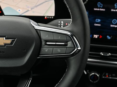 New 2026 Chevrolet Equinox EV LT image 20