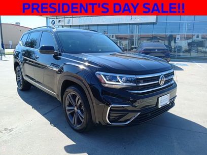 Used 2021 Volkswagen Atlas SE w/ Panoramic Sunroof Package