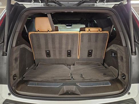 Used 2023 Cadillac Escalade Sport w/ LPO, ONYX Package AWD/4WD image 6