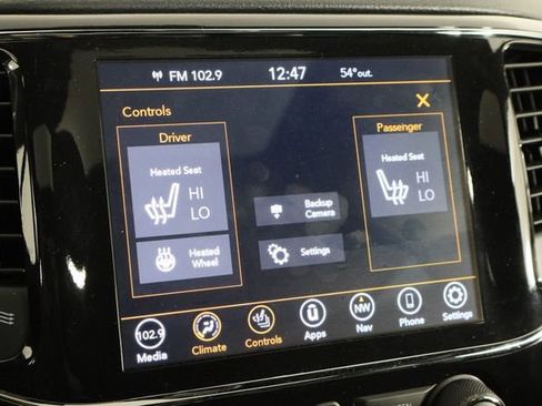 Used 2022 Jeep Grand Cherokee Limited image 32