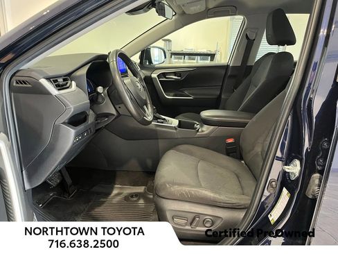 Used 2024 Toyota RAV4 XLE image 6
