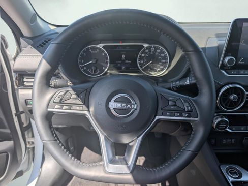 Used 2025 Nissan Sentra SV w/ All-Weather Package FWD image 6