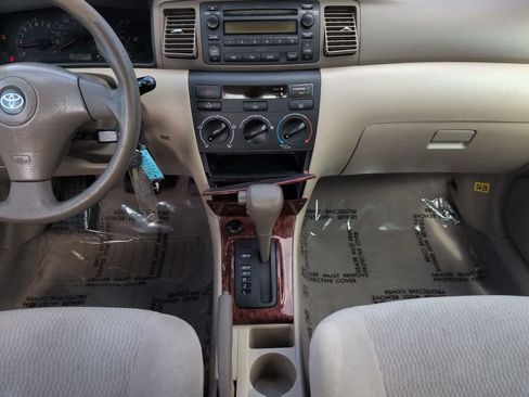 Used 2005 Toyota Corolla LE w/ Audio Value Pkg FWD image 18