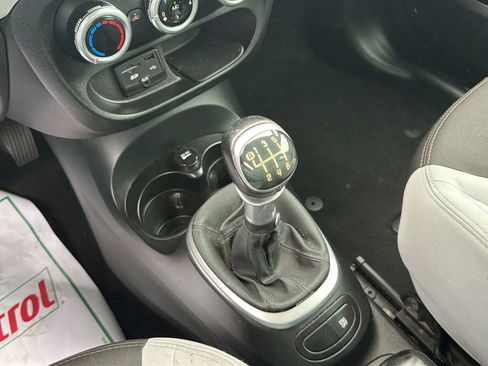 Used 2014 FIAT 500L Easy FWD image 15