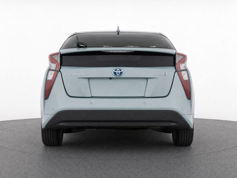 Used 2017 Toyota Prius Two w/ Prius Two Safety Plus Package FWD image 10