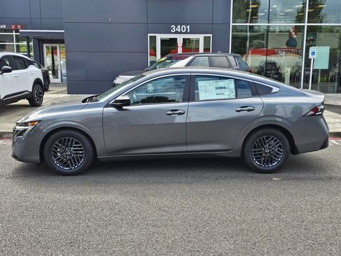 New 2026 Nissan Sentra SV w/ Floor Mat Package FWD image 8