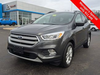 Used 2018 Ford Escape SEL video 3