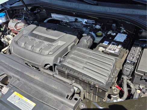 Used 2023 Volkswagen Tiguan SE R-Line image 20