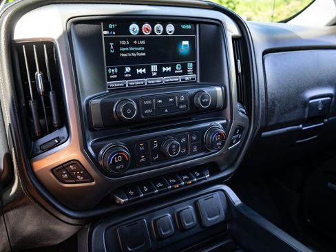 Used 2018 Chevrolet Silverado 1500 LTZ Z71 w/ LTZ Plus Package AWD/4WD image 25