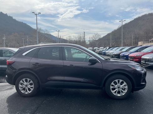 Certified 2023 Ford Escape Active image 4