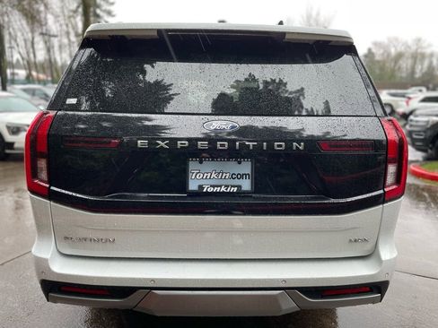 Used 2025 Ford Expedition Max Platinum image 5