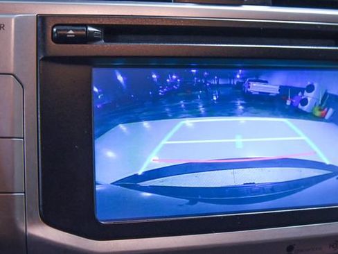 Used 2015 Toyota 4Runner Limited image 19